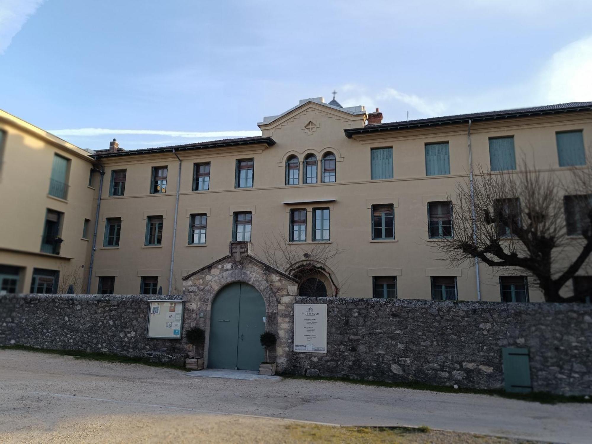 Viviers Gite D'Etape Et De Groupe Du Clos Saint Roch מראה חיצוני תמונה